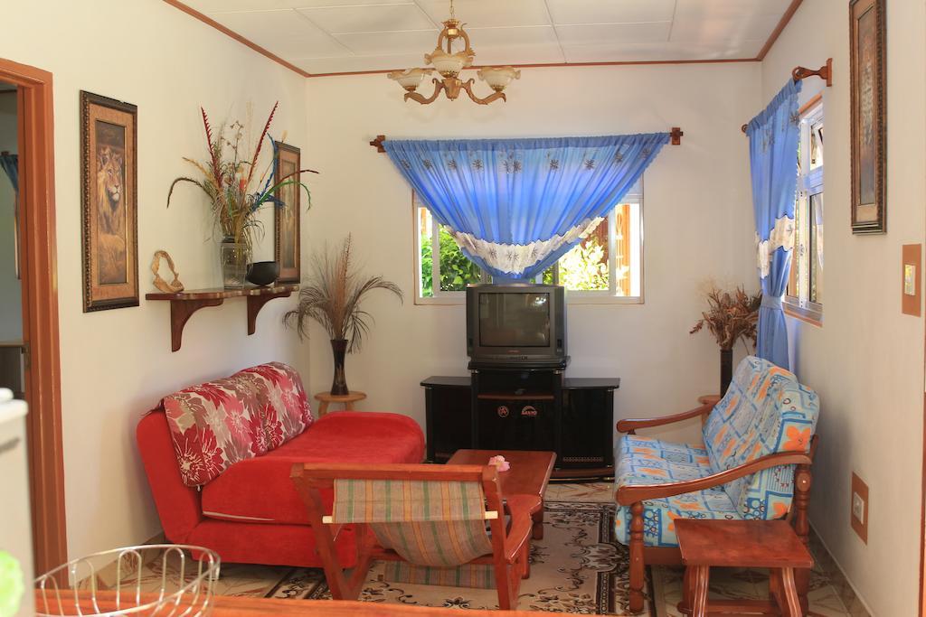 Veronic Self-Catering Guest House La Digue Room photo